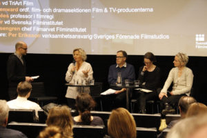 Paneldiskussion. Från vänster: Per Eriksson, Anna Serner, Göran du Rées, Eva Esséen och Charlotta Denward.
